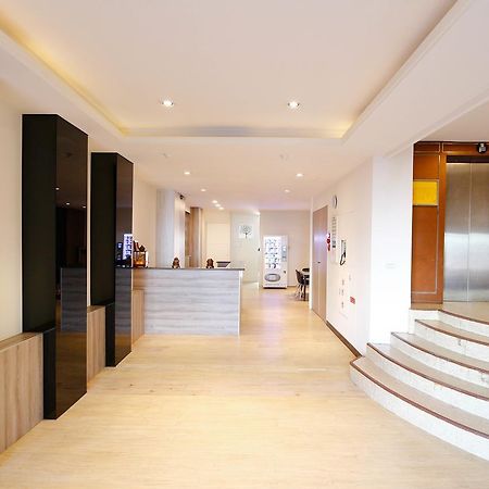 D.Y. Hotel ไถจง ภายนอก รูปภาพ